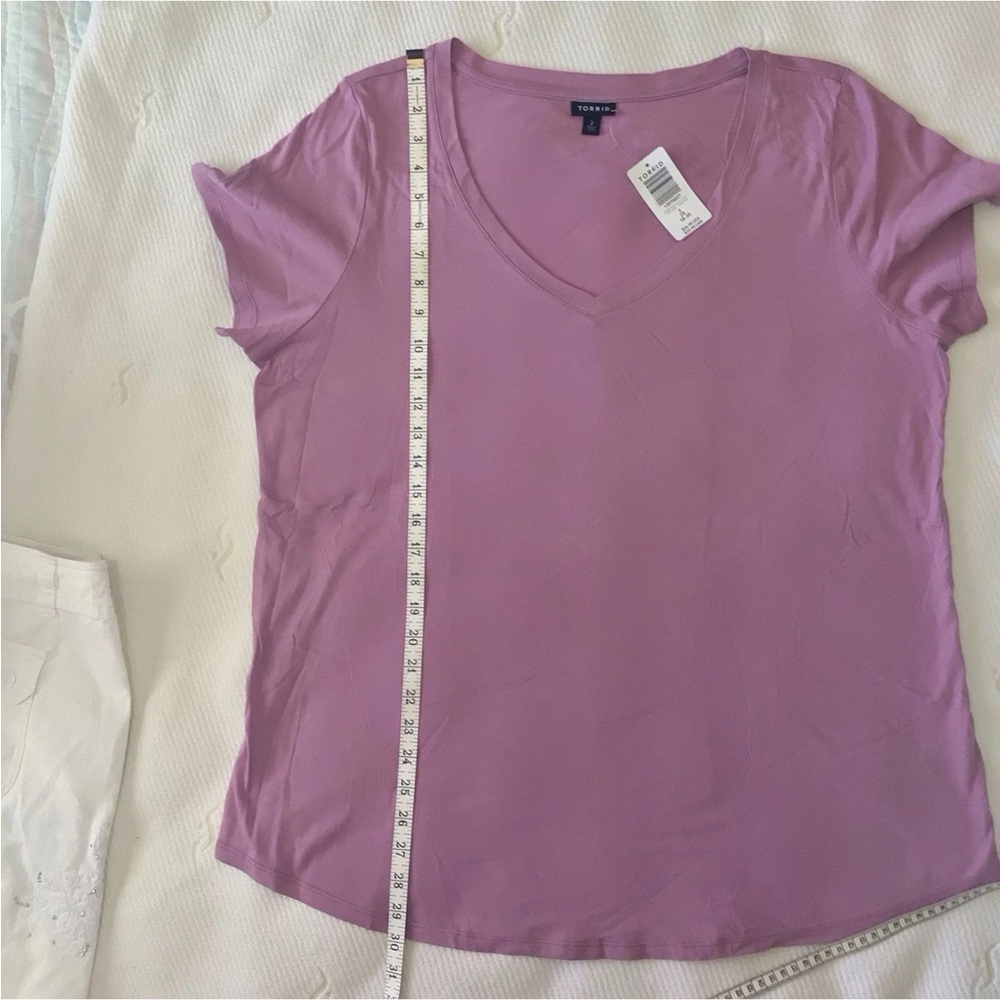 Torrid V-Neck Tee Shirt Top Plus Sz 2X Dusty Rose Minimalist Normcore SoftGirl - Picture 7 of 10
